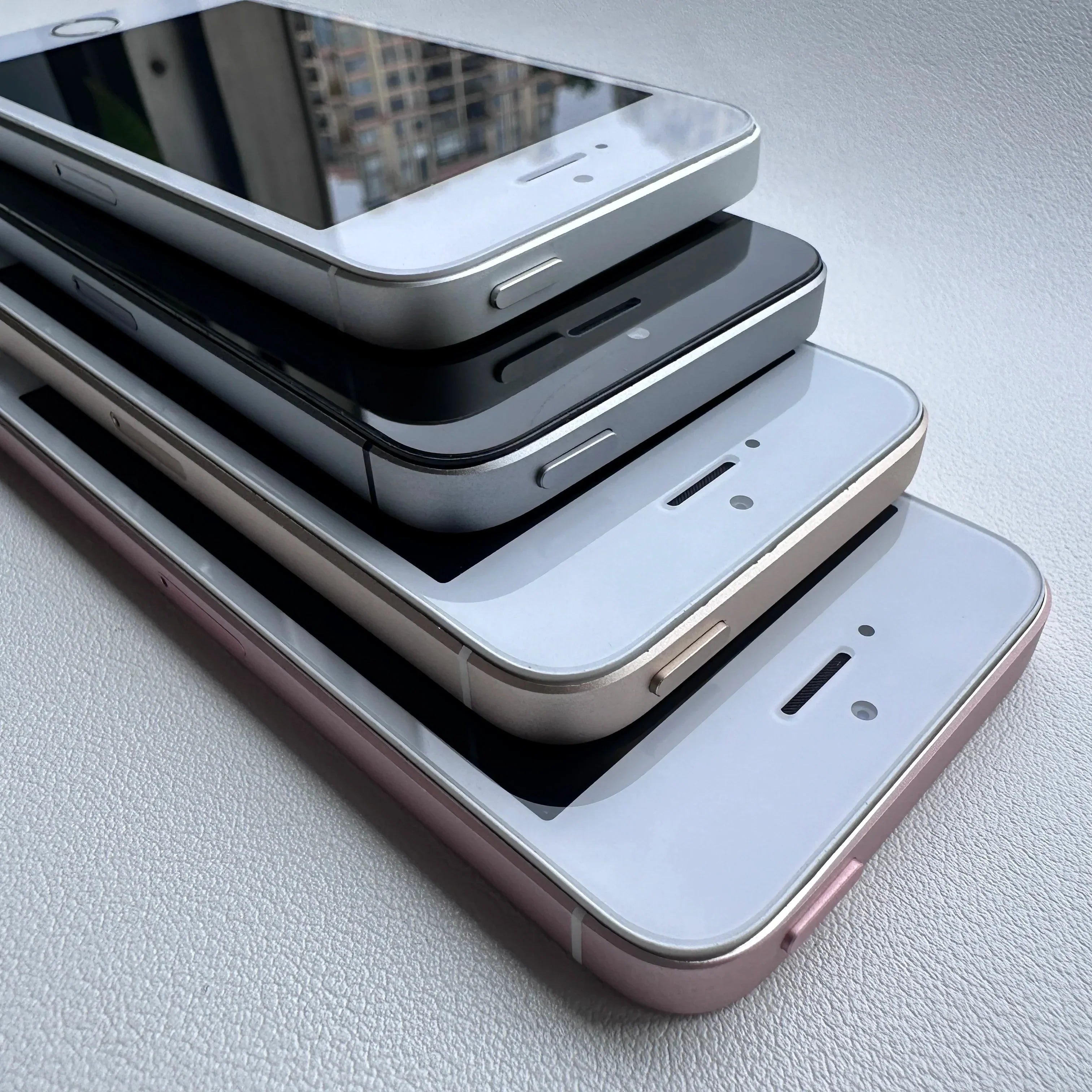 iPhone SE 2016